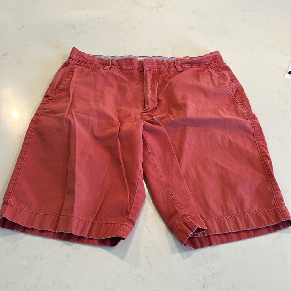 J Crew Men’s Shorts size 33 waist-100% cotton